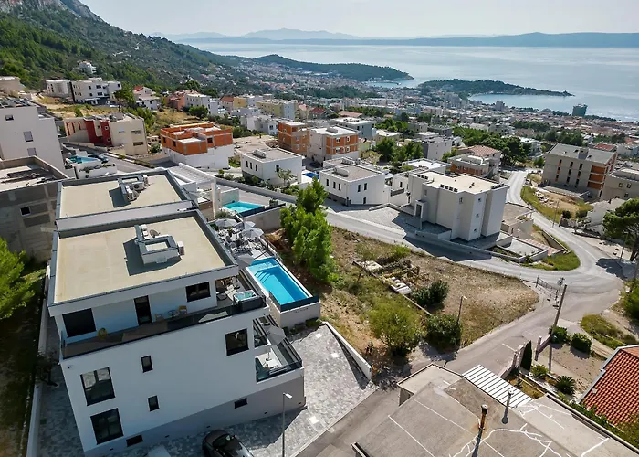 Villa Balmis House A