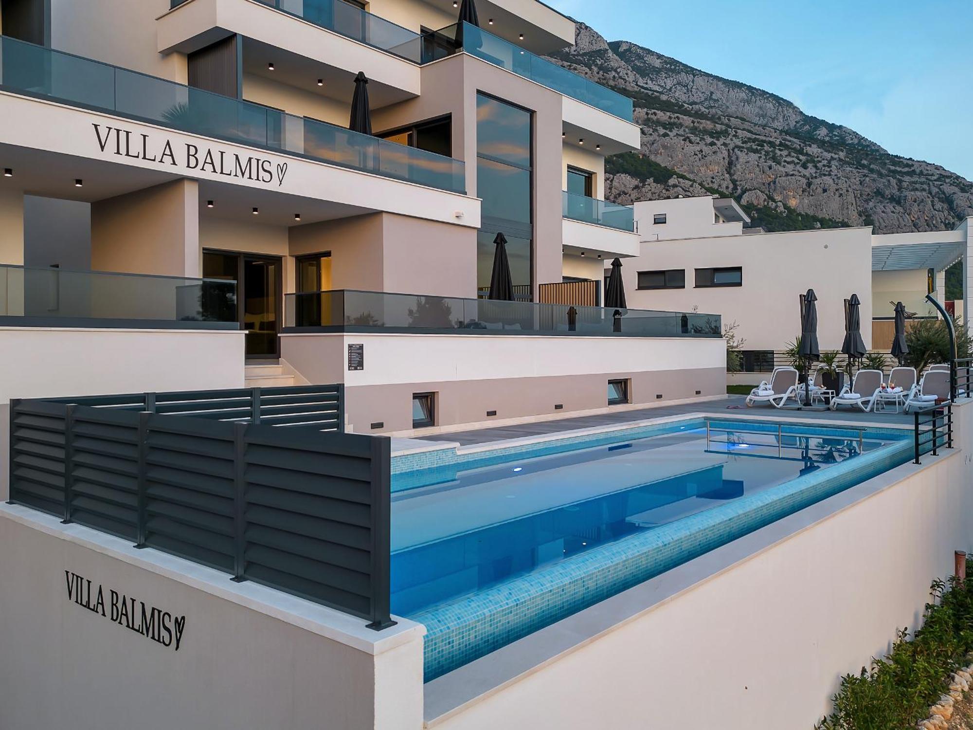 Apartment Balmis House A *