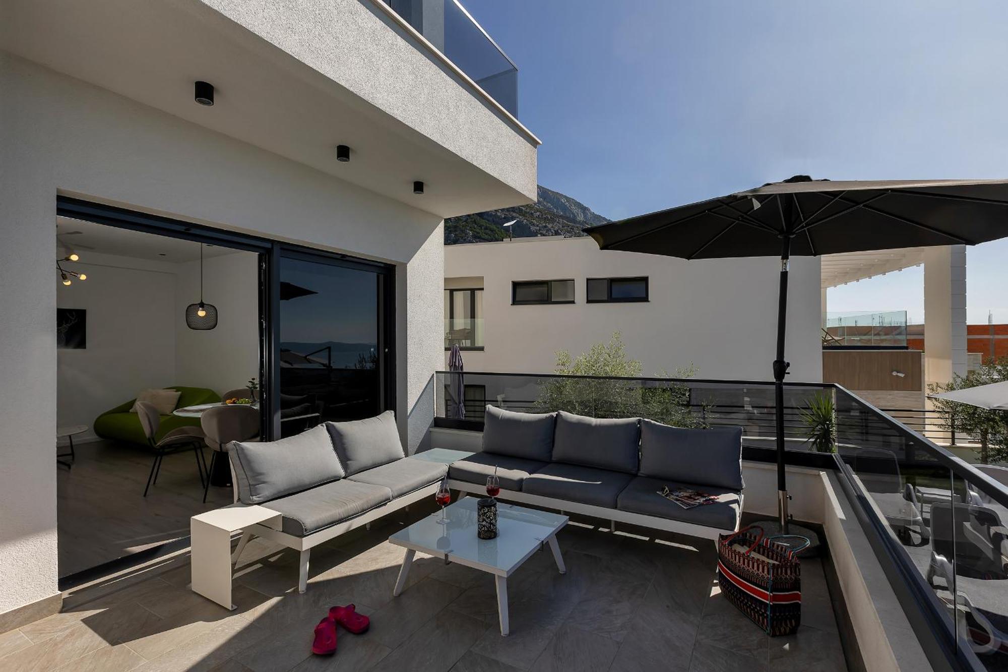 Apartment Balmis House A